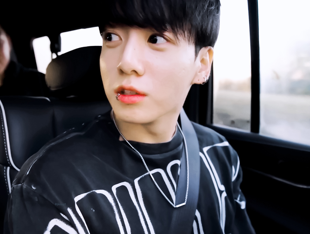 [잡담] 아니 정국 진짜 어려보임 | 인스티즈