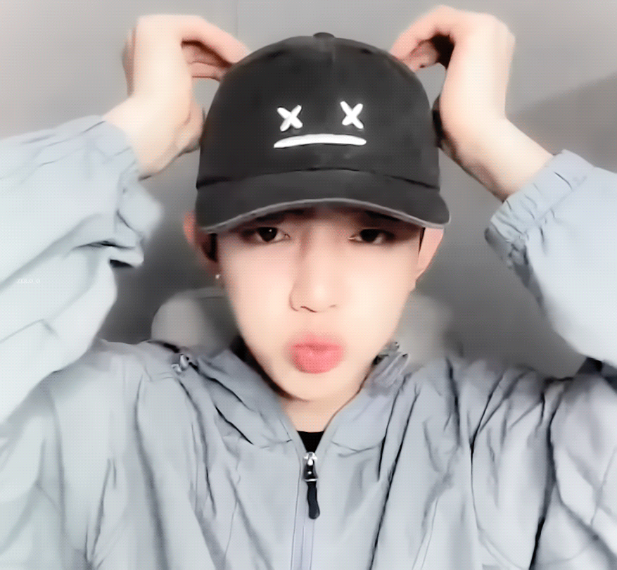 [잡담] 인티 이제 되는거야? 열받아ㅠㅠㅠㅠㅠ장하오가 버블 라방에 지금 출근까지 어? | 인스티즈