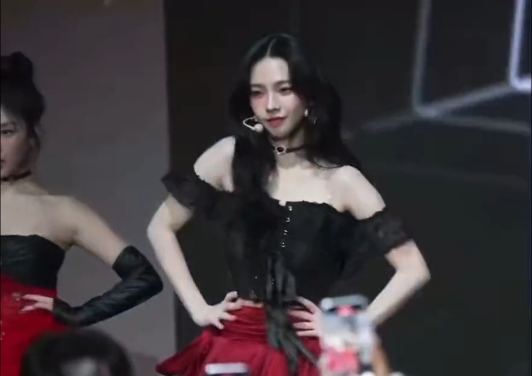 [잡담] 오늘 카리나 얼굴 진짜 | 인스티즈