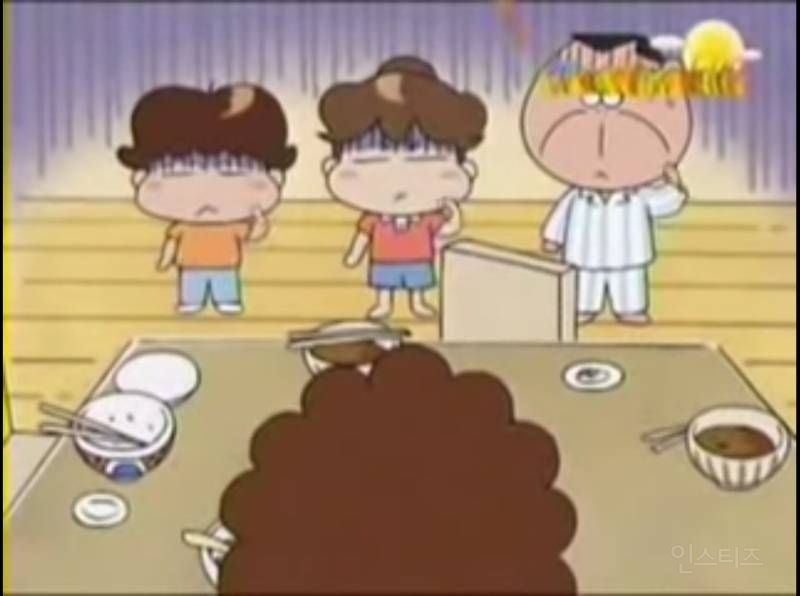 다이어트 하는 엄마가 만들어준 반찬요리 먹고 맛 없어서 배달시킴 | 인스티즈