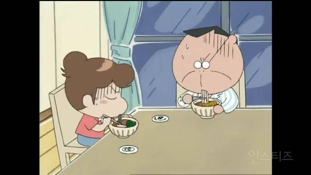 다이어트 하는 엄마가 만들어준 반찬요리 먹고 맛 없어서 배달시킴 | 인스티즈