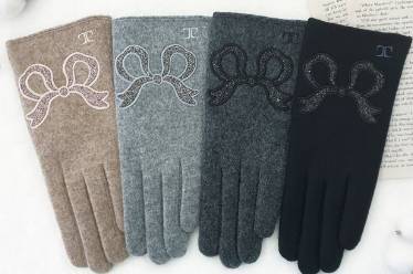 [잡담] 이 장갑 너무 아줌마같니 | 인스티즈