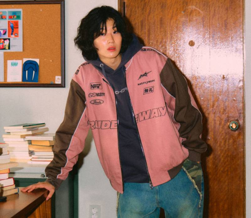 [잡담] 아우터 골라줄 사람 ~!~!~! 🩷🖤💚 112233 | 인스티즈