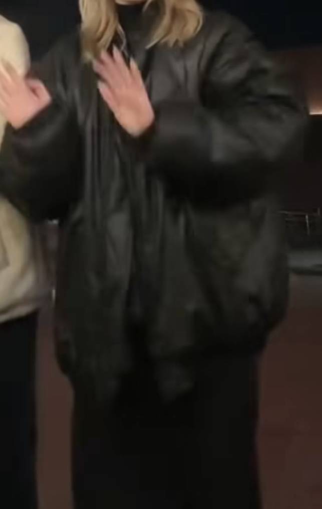 [잡담] 이런 패딩?비슷한거 아는사람 | 인스티즈