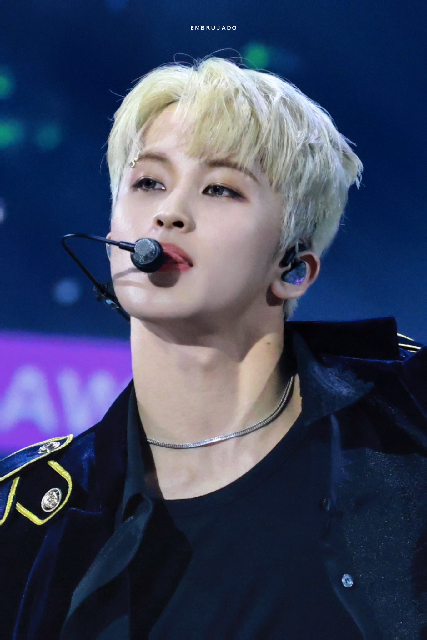 [잡담] nct 마크 눈썹에 뱀 얹은 사람 누구임 | 인스티즈