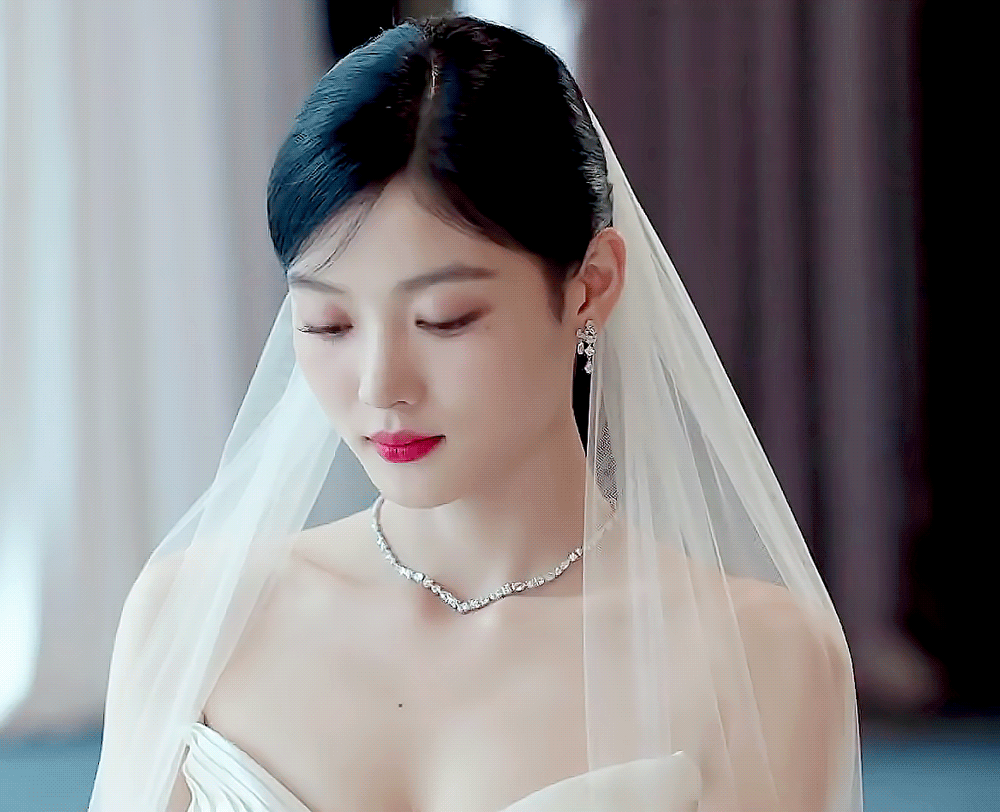 김유정 한복vs드레스 | 인스티즈