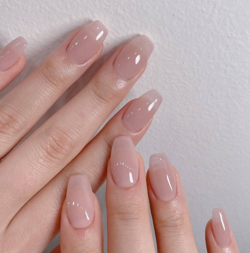 [잡담] 네일 잘 아는 익들아 이거 무슨 컬러야?? | 인스티즈