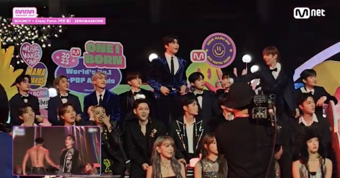 [잡담] 아 복근깐거보고 놀라서 입가리다가 냅다 썬글벗는거 개웃기다ㅋㅋㅋ | 인스티즈