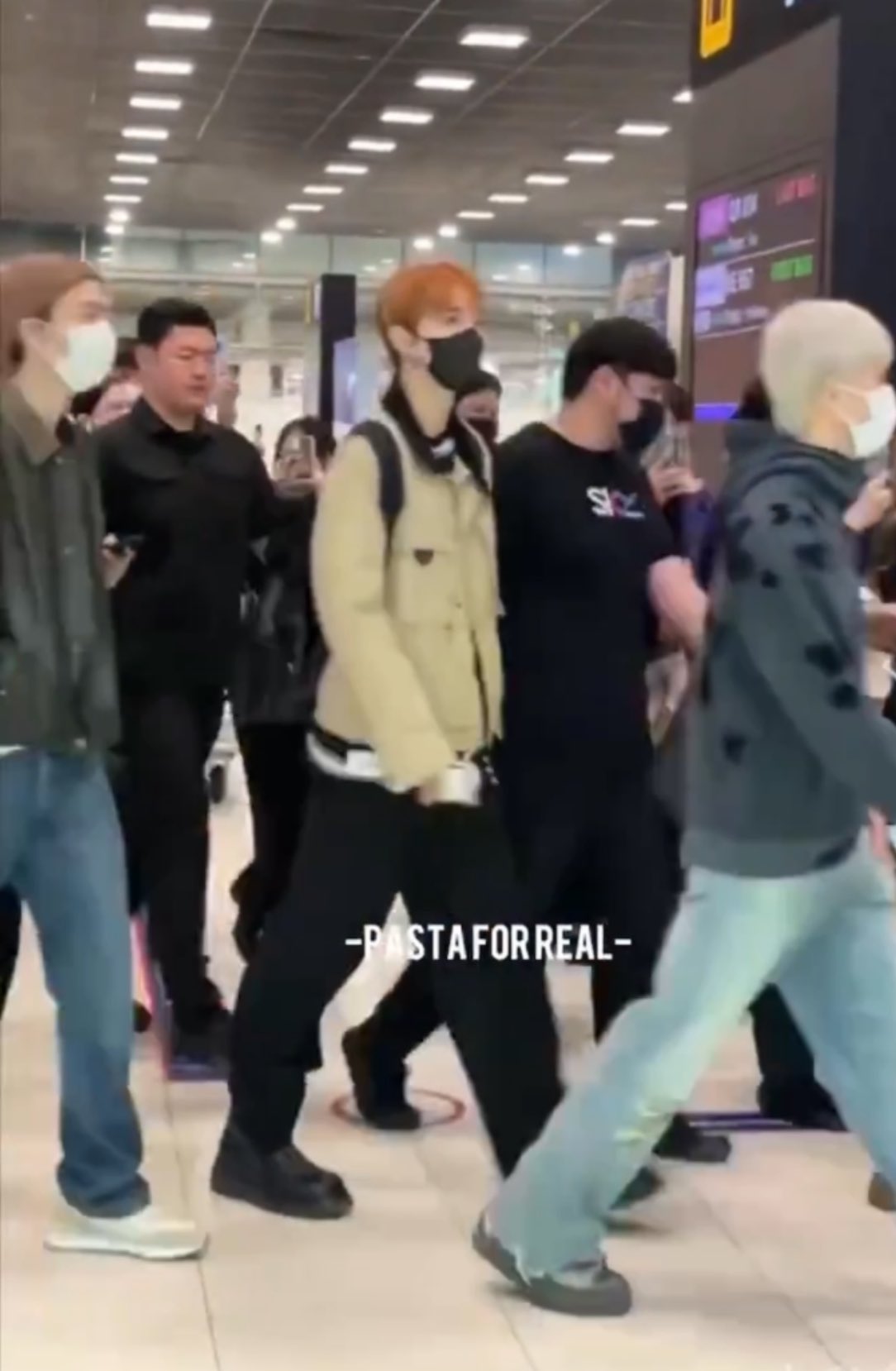 [잡담] 정우 진짜 거대 강아지구나... | 인스티즈