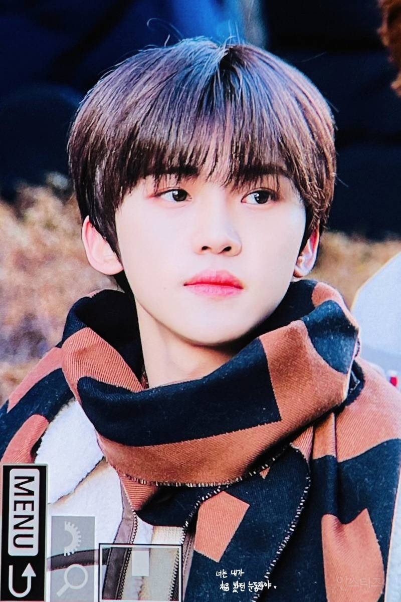 소화하기 힘들어 보이는 모자도 잘 소화하는 신인 남돌.jpg | 인스티즈