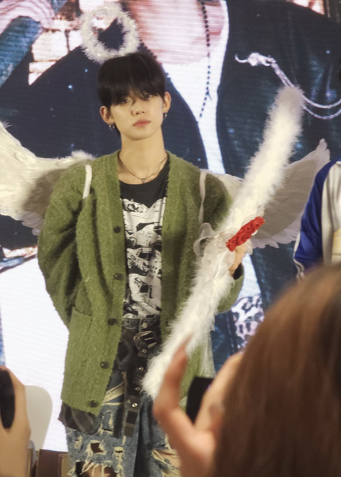 [잡담] 어깨 한바가지 연준 아기천사🪽 | 인스티즈