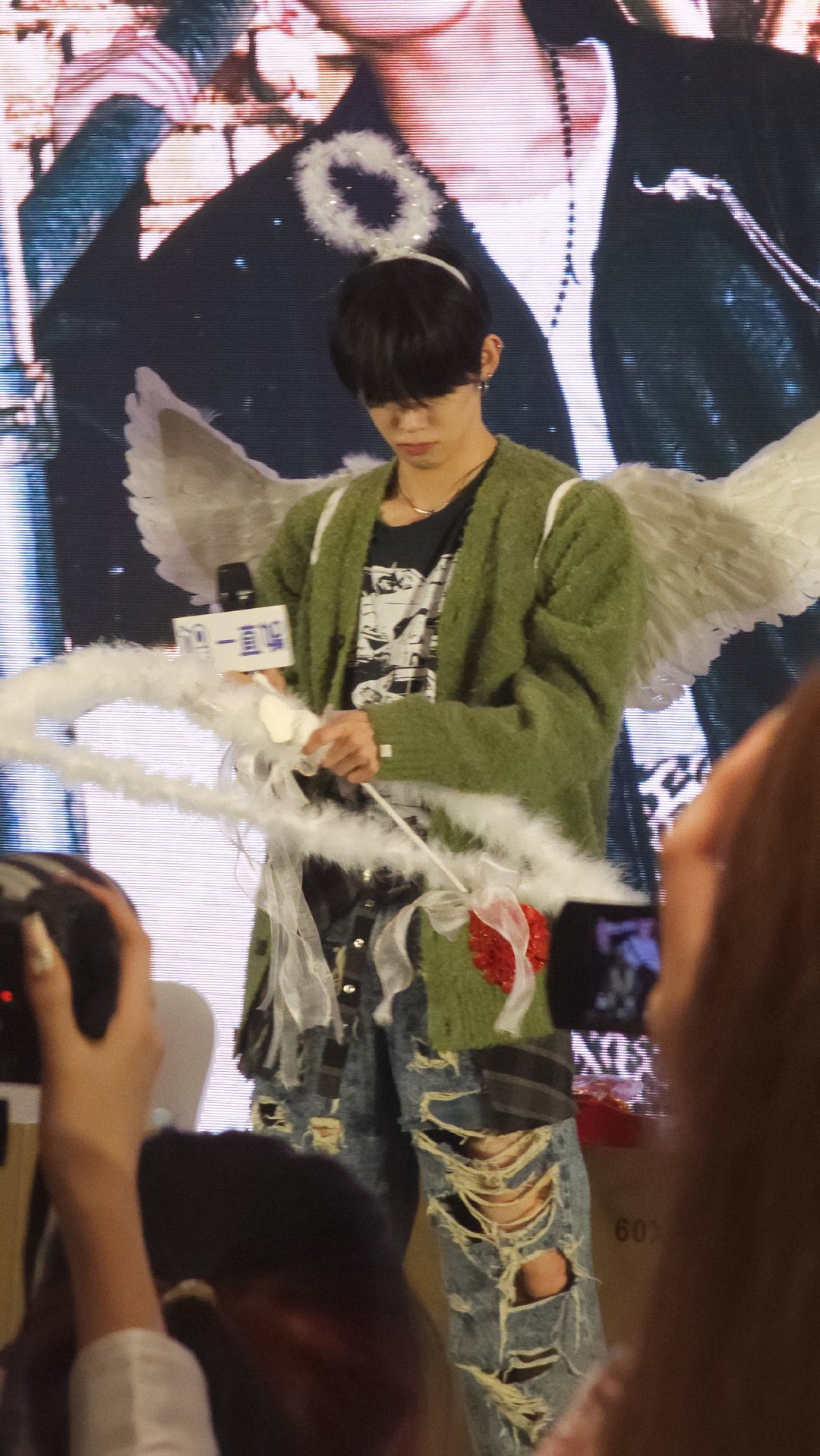 [잡담] 어깨 한바가지 연준 아기천사🪽 | 인스티즈