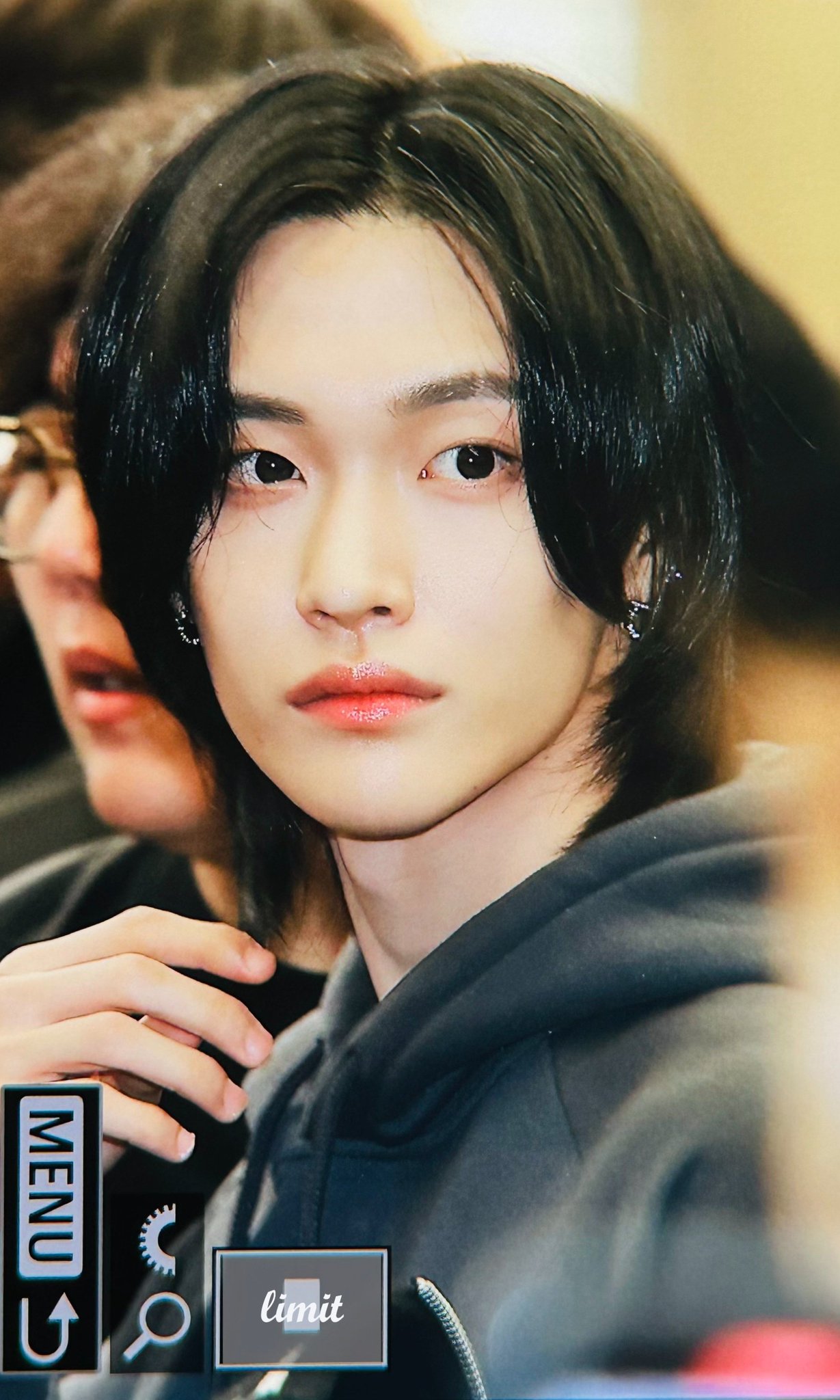 [잡담] 원빈 오늘 완전 고양이네 | 인스티즈