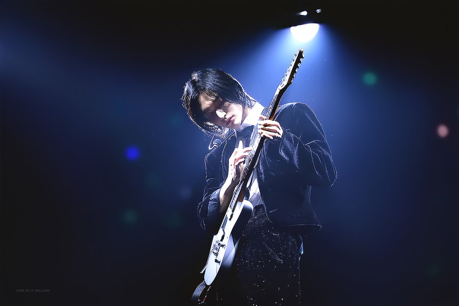 [잡담] 원빈 이날은 계속 못보던 사진들이 나오네 | 인스티즈