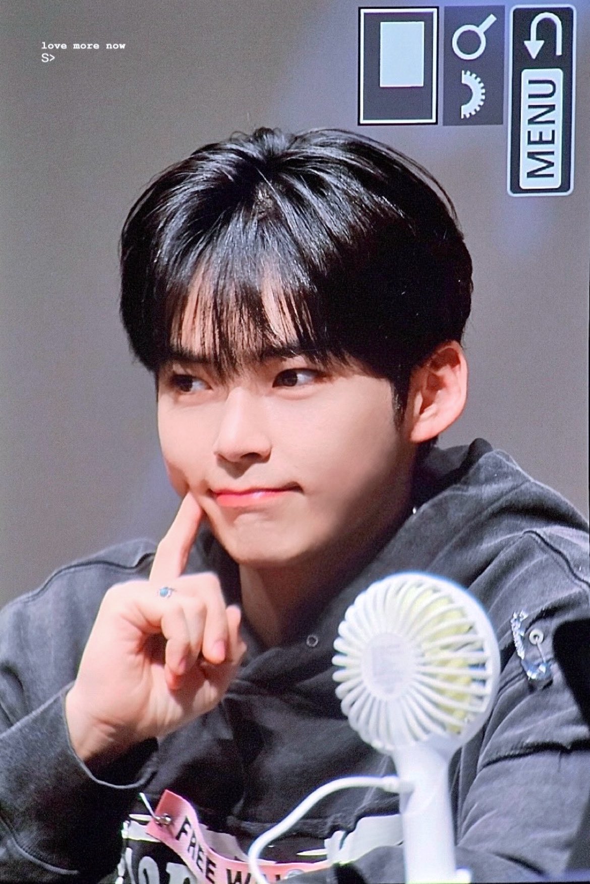 [잡담] 성한빈 오늘도 귀여워 | 인스티즈