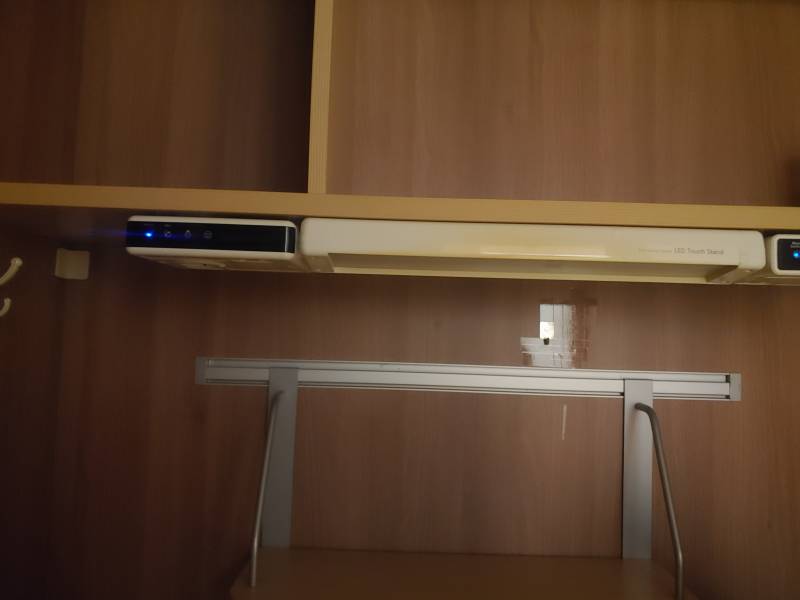 [잡담] 독서실 스탠드 어떻게 켜??ㅜㅜ | 인스티즈