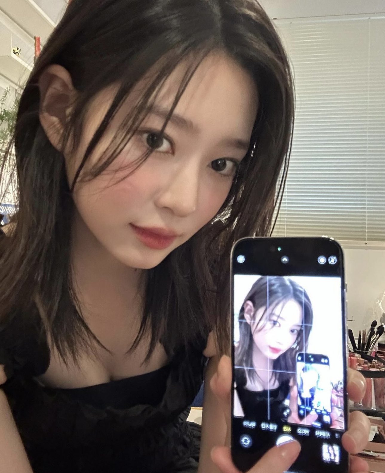 [잡담] 새삼 이 둘이 같은 그룹이었다니 | 인스티즈