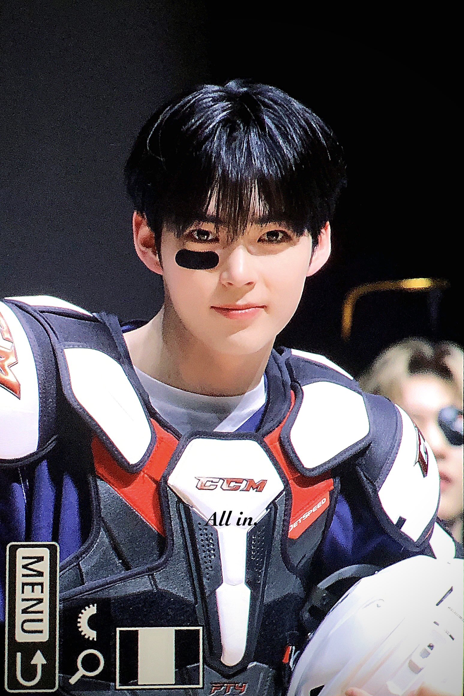 [잡담] 오늘 성한빈 아이스하키복 주신 분 행복하세요 평생 | 인스티즈