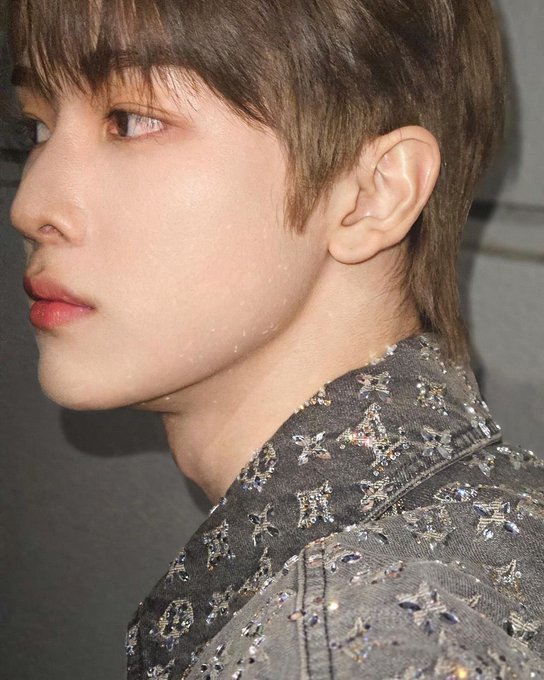 [잡담] 성찬 원빈 인스타 얼빡 같은 사람이 찍어준거같지 | 인스티즈