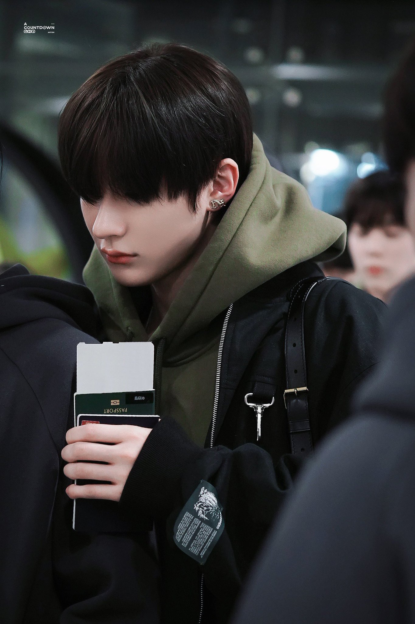 [잡담] 앤톤 새로뜬 고화질 너무 폭룡적이다 | 인스티즈