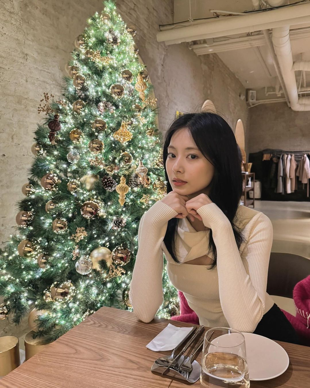 [잡담] 트와 쯔위 인스타 사진 너무 예뿌다... | 인스티즈