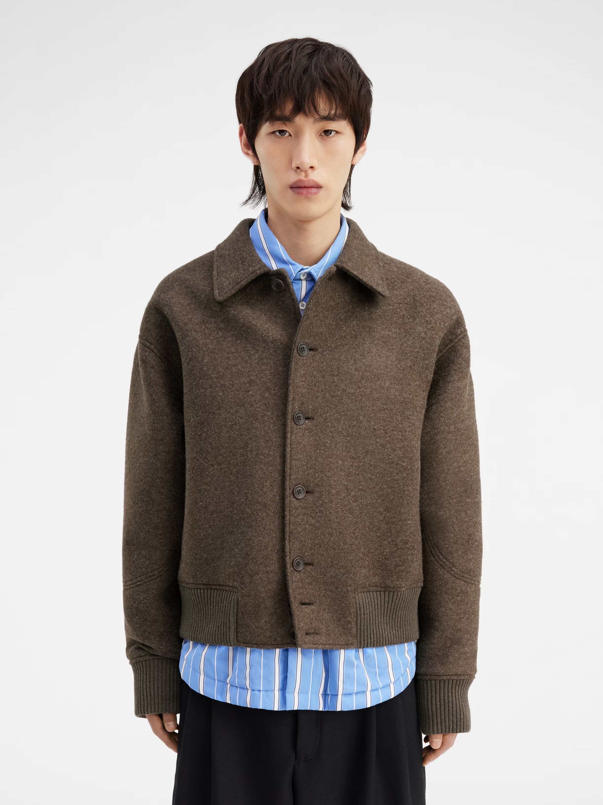 [잡담] 이 모델 누군지 아는 익들 있니?? | 인스티즈