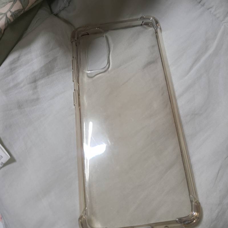 [잡담] 투명케이스 새걸로 바꿔끼울까...? | 인스티즈