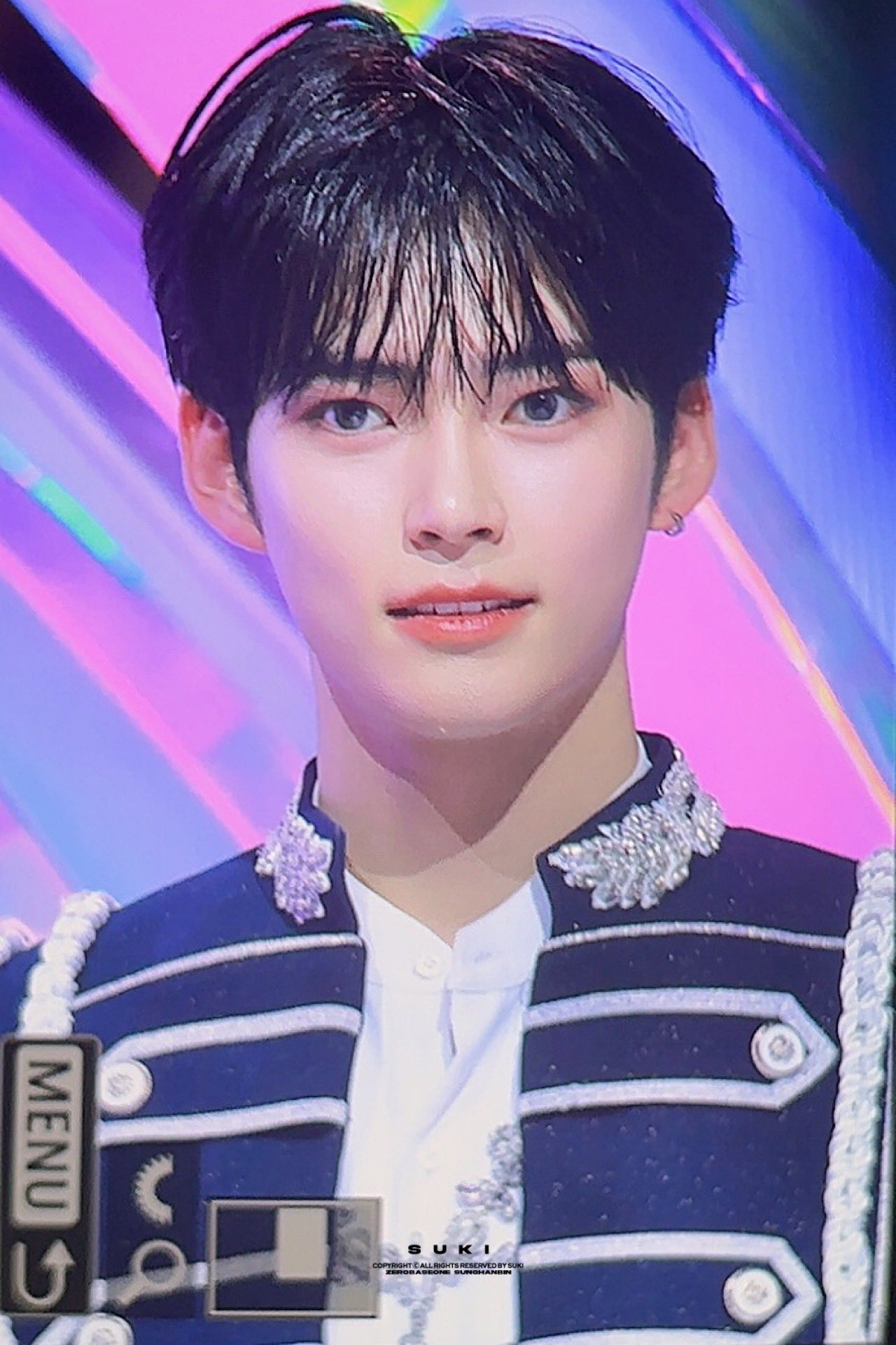 [잡담] 성한빈은 이머리가 가장 잘어울리지 않음?? | 인스티즈