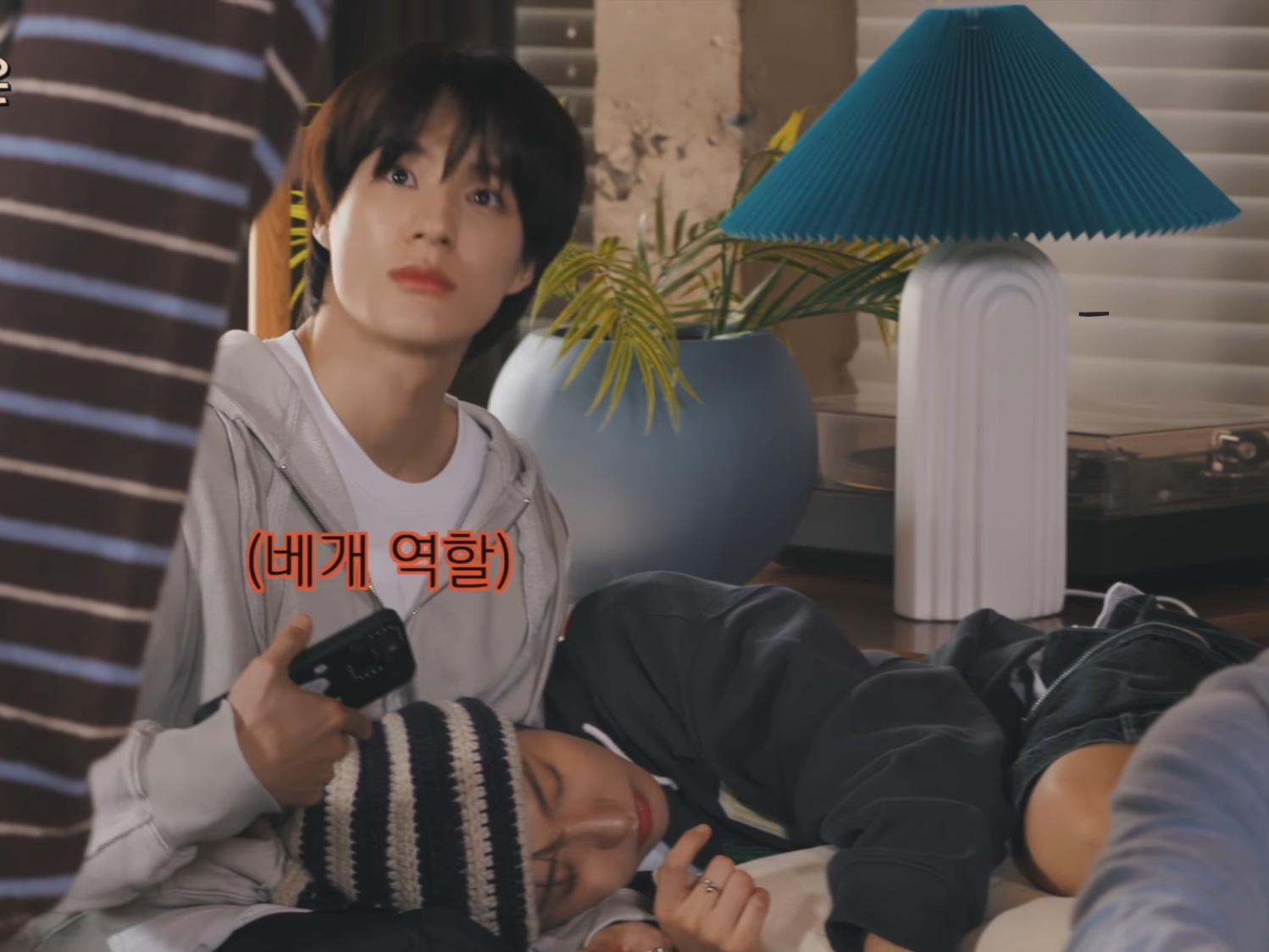 ㄱ [잡담] 제노 런쥔이 베개하느라 밥거르는거보고 개놀람 | 인스티즈
