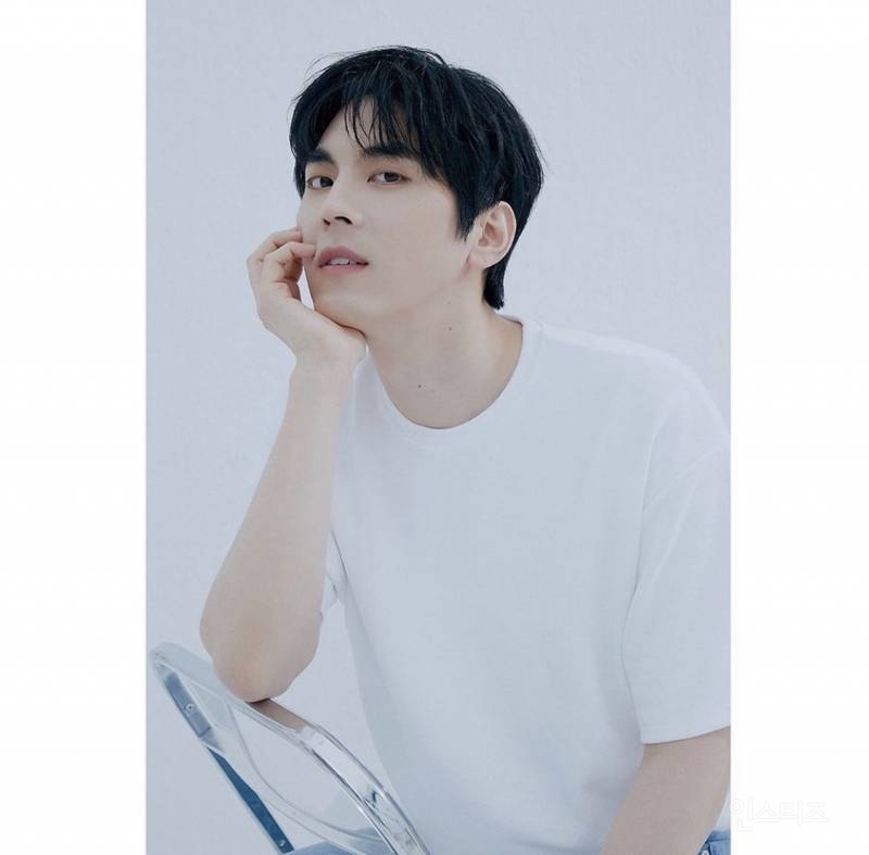 무명 10년 만에 빛 보고 있다는 한 가수.jpg | 인스티즈