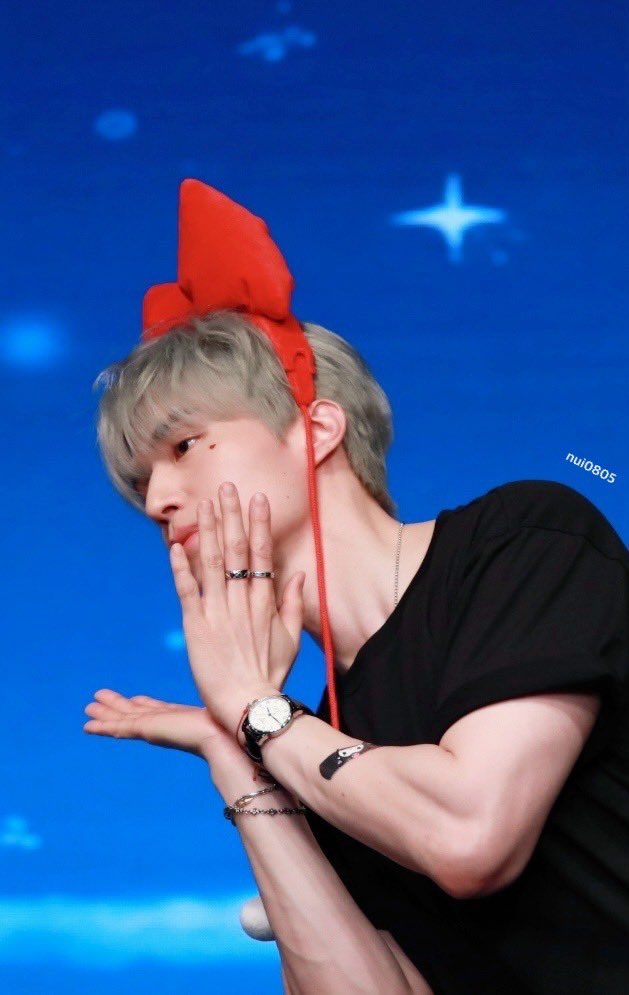 [잡담] 이동욱이 은발한 이유 너무 이동욱답다ㅋㅋ | 인스티즈