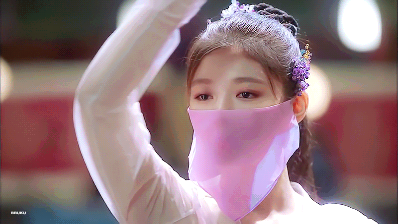 김유정 한복vs드레스 | 인스티즈