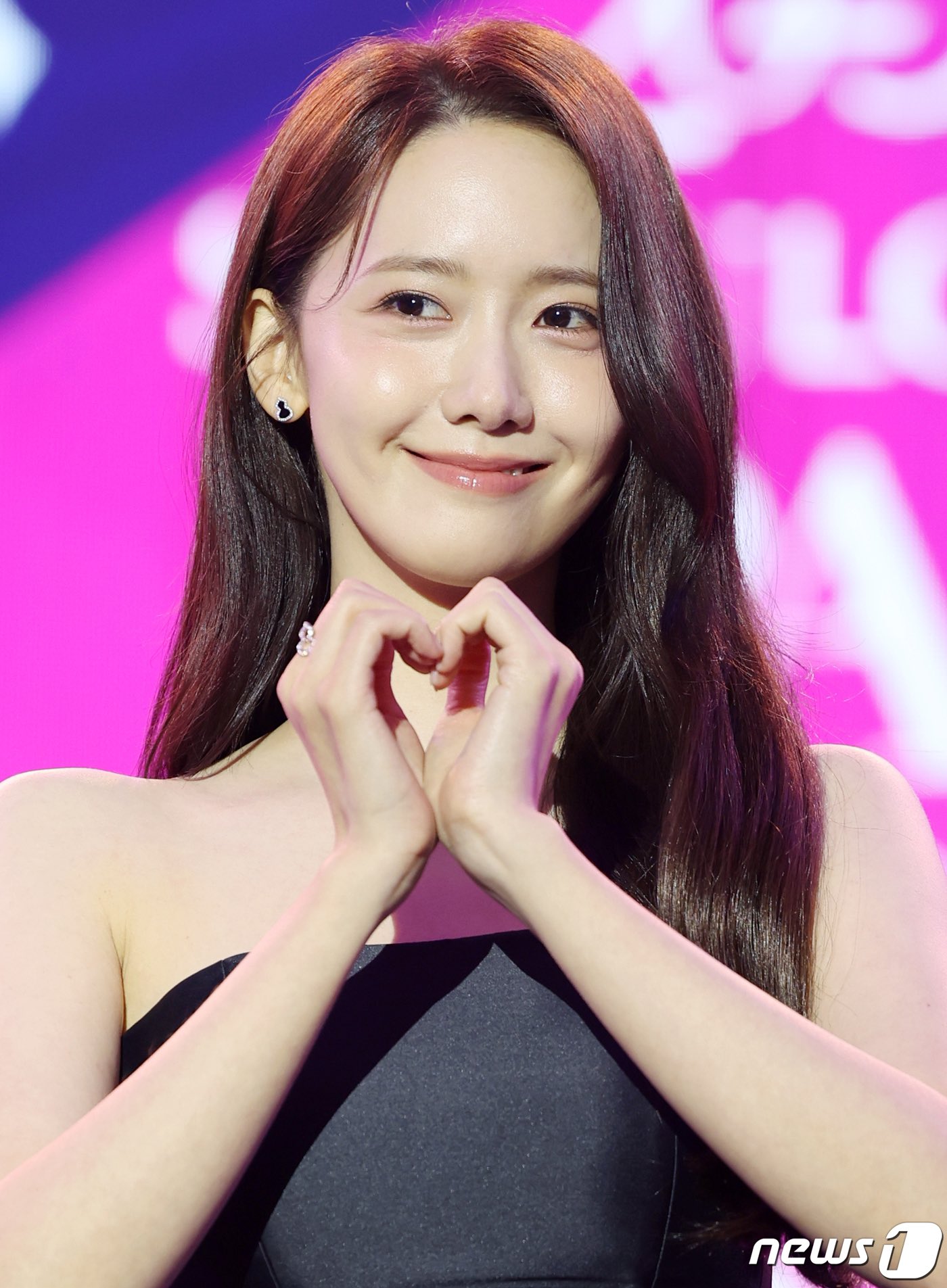 [잡담] 윤아 얼굴 대체 뭐지???? | 인스티즈