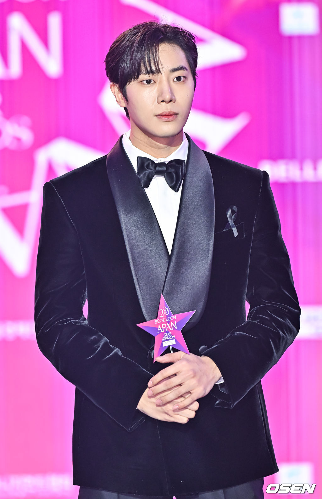 [정보/소식] 2023 에이판 어워즈 레카 문우진 신은수 이시우 유나 박서함 김동휘 이한별 주종혁 김신록 신예은 추영우 박해수 조아람 조한철 정석용 손호준 염혜란 엄정화 이성경 김서형 김옥빈 임윤아 고수 이준호 엄지원 | 인스티즈