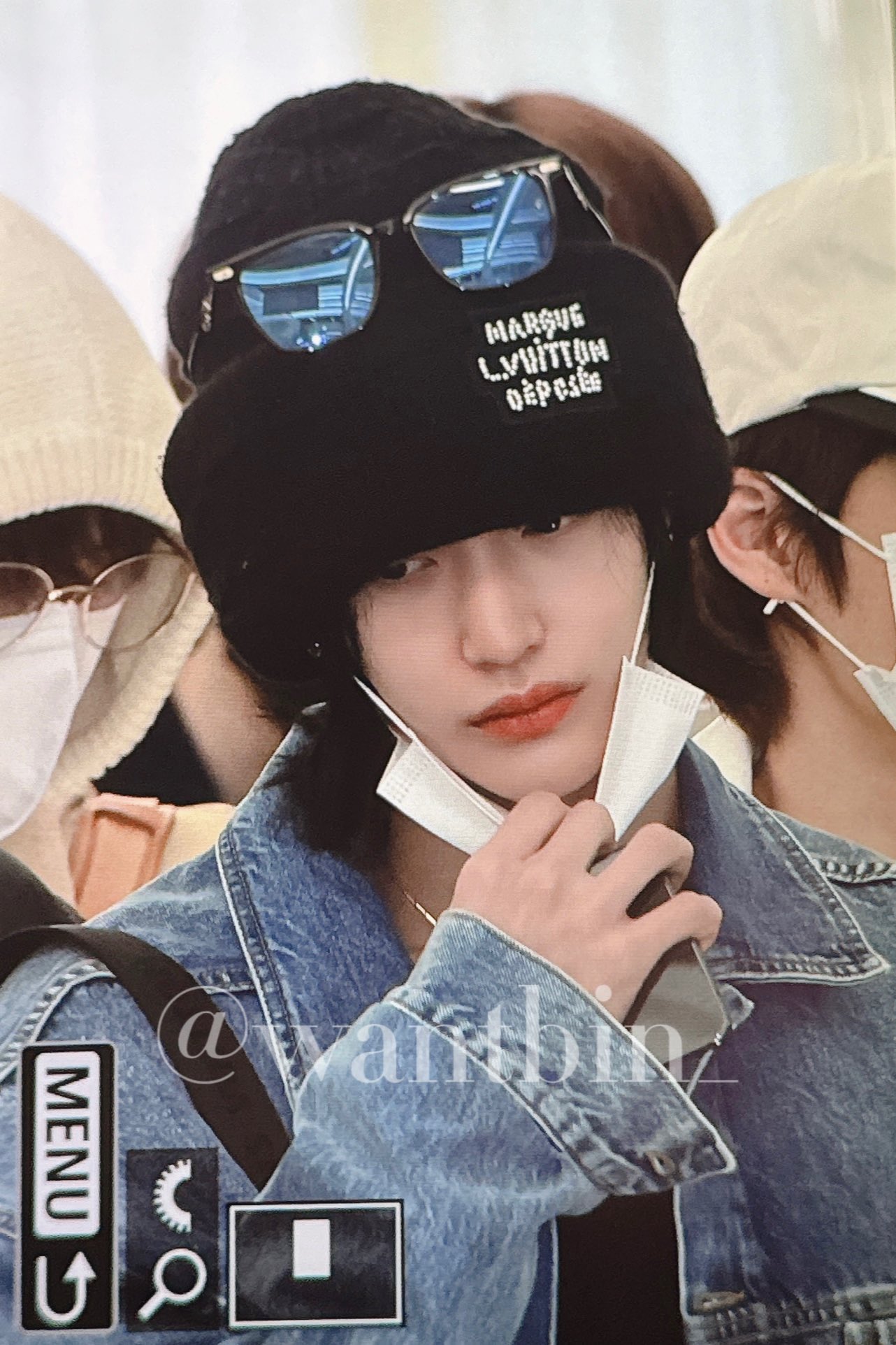 [잡담] 원빈이 얼굴이 비니에 파묻혔어 ㅋㅋㅋ | 인스티즈