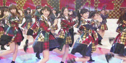 요새 오타쿠 컨셉 아이돌들 많아졌는데 일본의 그 찐?은 따라갈수가 없는거같음....gif | 인스티즈