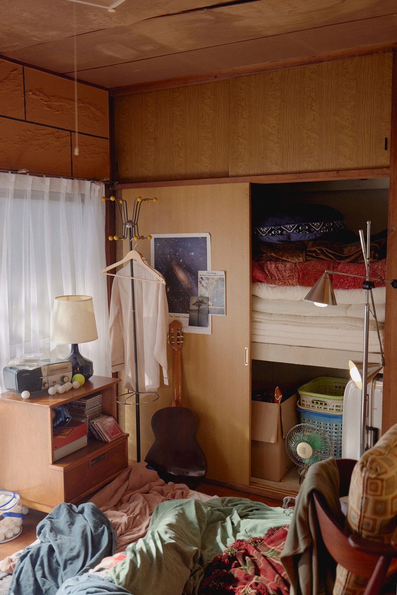 [잡담] 라이즈 티저에 이거 사람 누워있는건가? | 인스티즈