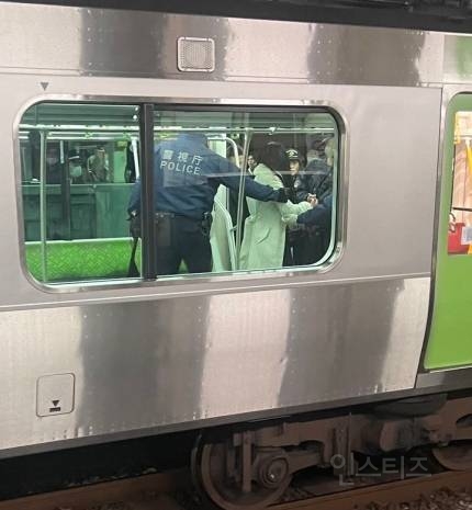 日 도쿄 지하철서 20대 여성 칼부림…4명 부상 | 인스티즈