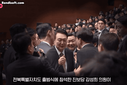 국회의원 폭행 윤석열 경호처장 김용현, 유신정권 이후 처음 갖는 권한 | 인스티즈