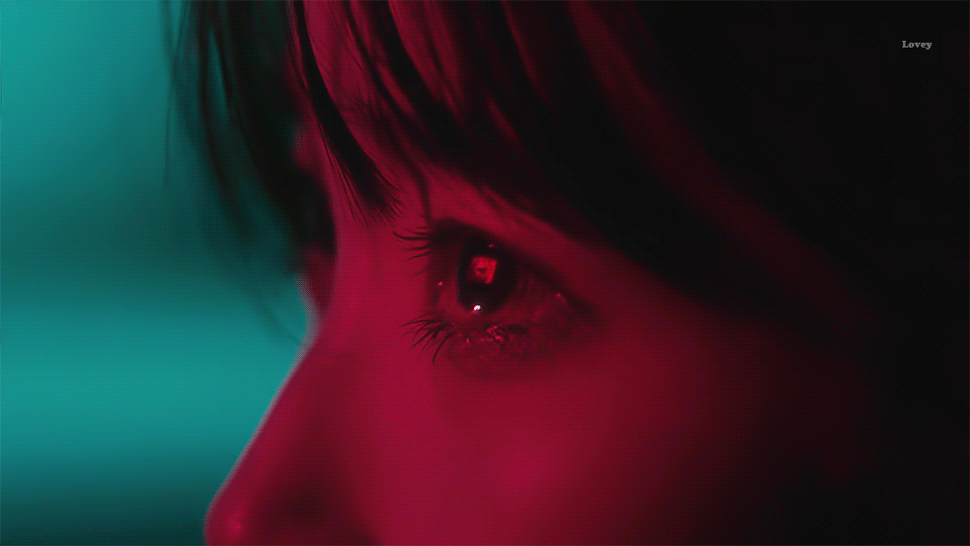 [잡담] 아이유 뮤비 눈빛 미쳤네 진짜 | 인스티즈