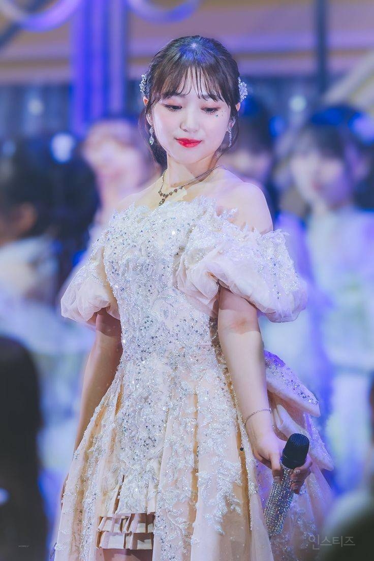 아이즈원 일본인 멤버 샄낰히 졸업 드레스 모음 | 인스티즈