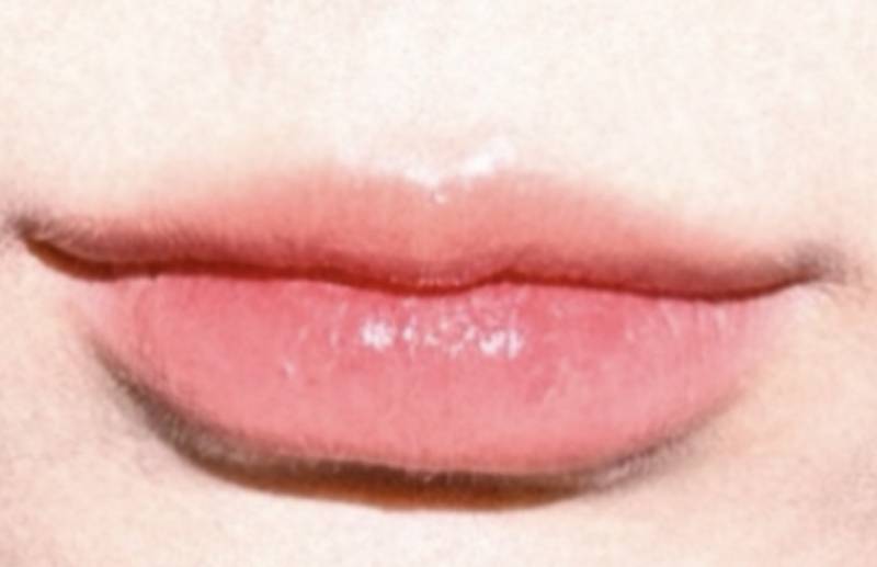 이 입술색깔이랑 비슷한 립 추천해줄수있어?? | 인스티즈