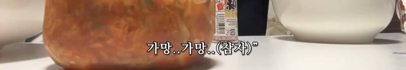 [잡담] 냄새 날까봐 김치랑 커피 안 먹는다는데 이정도로 냄새에 민감한 일본인들이 흔해...? | 인스티즈