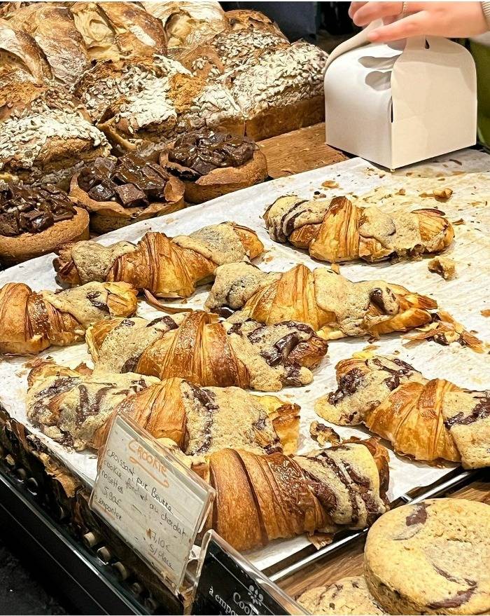 현재 외국 베이커리에서 가장 유행 중이라는 빵.jpg | 인스티즈