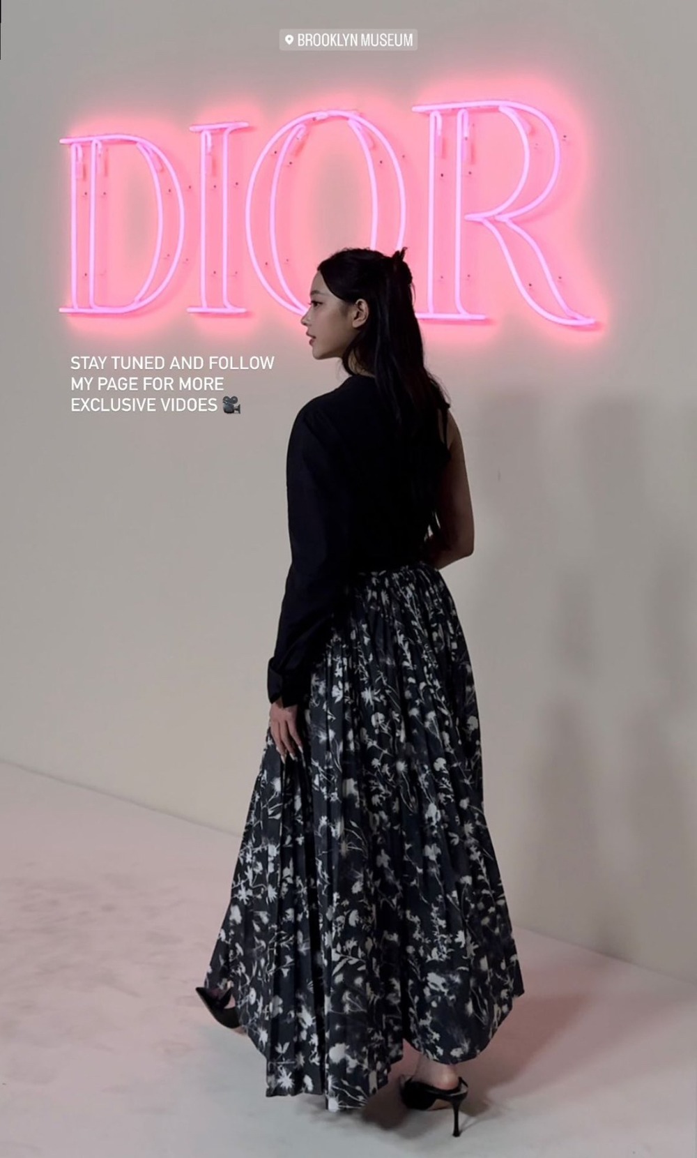 [정보/소식] 오늘자 Dior Fall 24 패션쇼 참석한 뉴진스 해린.jpg | 인스티즈