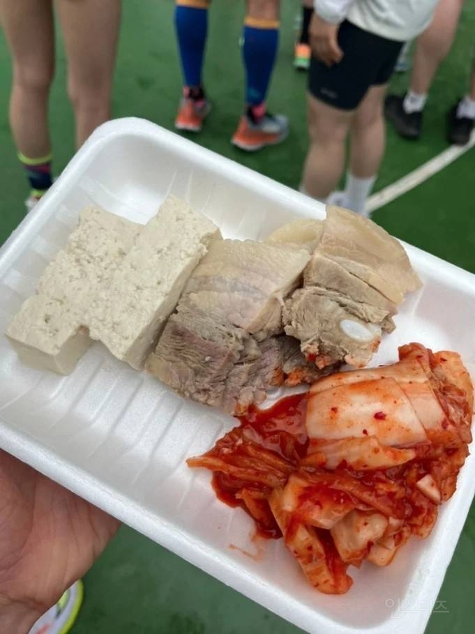 1만원에 보쌈, 두부김치, 막걸리를 주는 서울 마라톤 대회 | 인스티즈