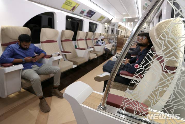 [잡담] 카타르는 무슨 지하철이 비행기 비즈니스 좌석이야 | 인스티즈