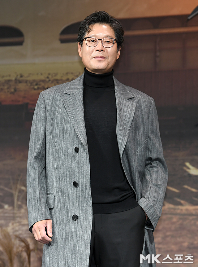 [정보/소식] [단독] 유재명, 김수현 만난다…'비숲2' PD 신작 '넉오프' 출연 | 인스티즈