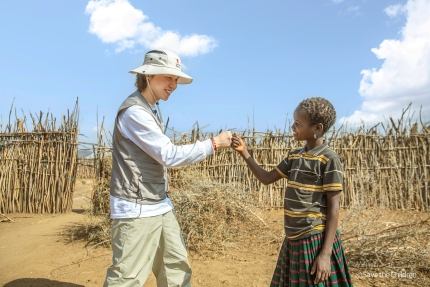 [정보/소식] 아프리카 위해 뛰는 원슈타인 "먼저 손내밀어야 바꿀 수 있어" | 인스티즈