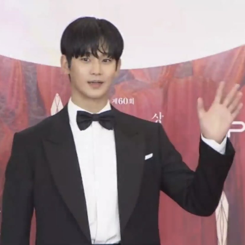 [잡담] 김수현 오늘 왤케 붕방강쥐같은지 햐 | 인스티즈